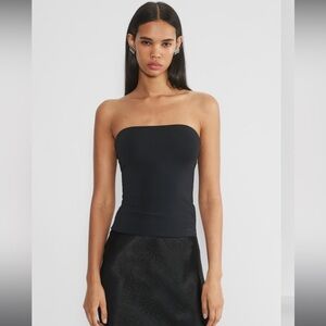 Aritzia Contour Tube Top